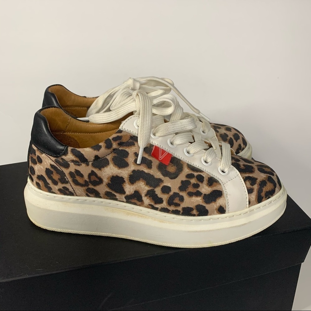 Veronica beard | daelyn leopard sneaker shoes - Picture 4 of 9